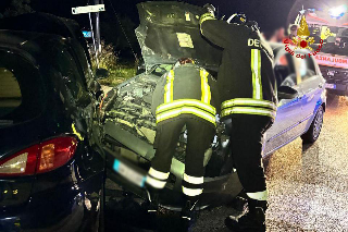Incidente a Macerata, tre auto coinvolte sulla Provinciale 82: sei feriti