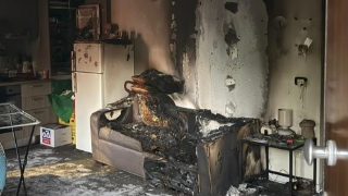 Incendio in una casetta post-sisma: settantenne sfollato di nuovo senza casa