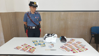 Rapina alla tabaccheria: identificato e arrestato il rapinatore